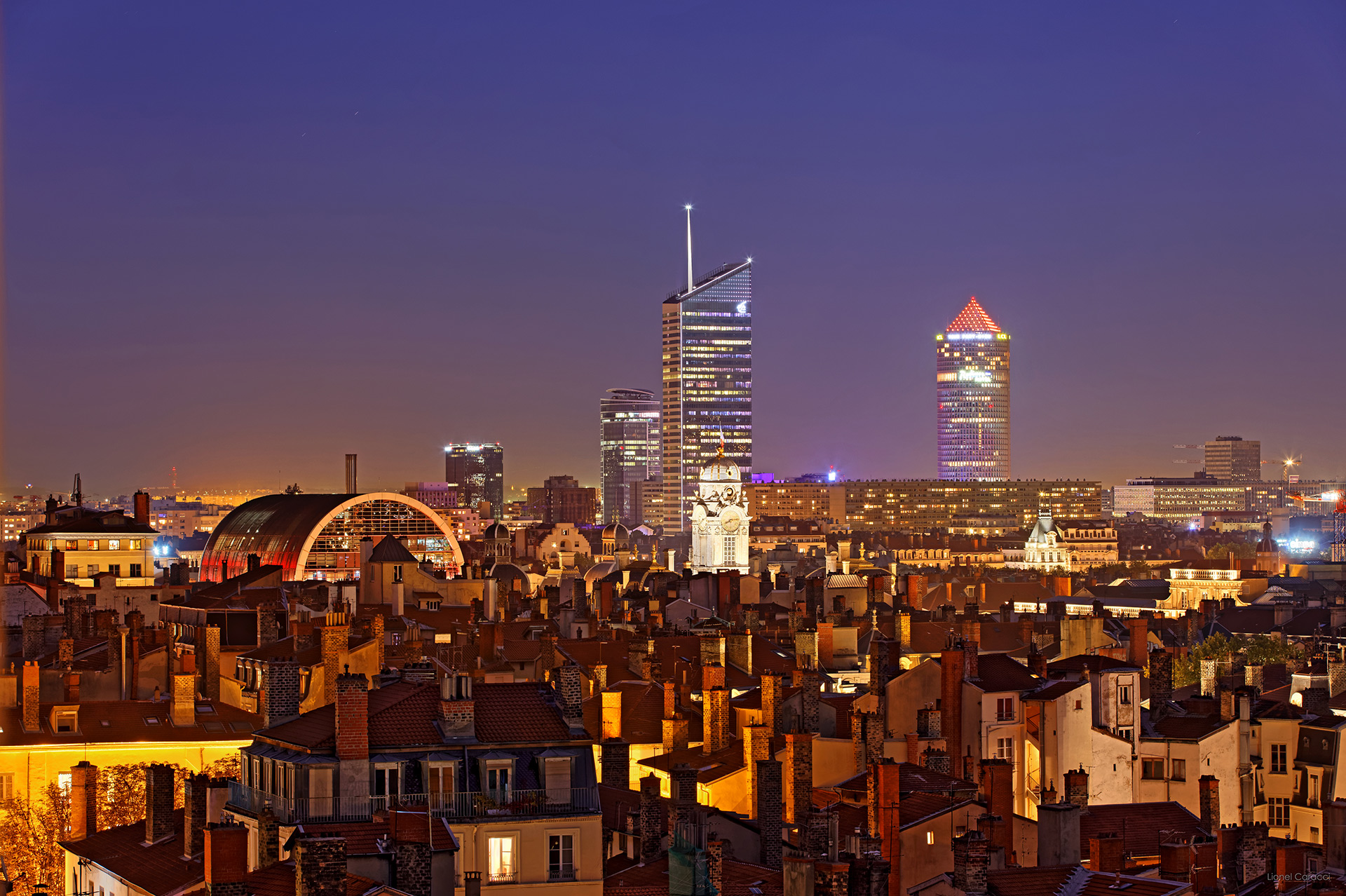 Panoramique de nuit ©Krom Galerie