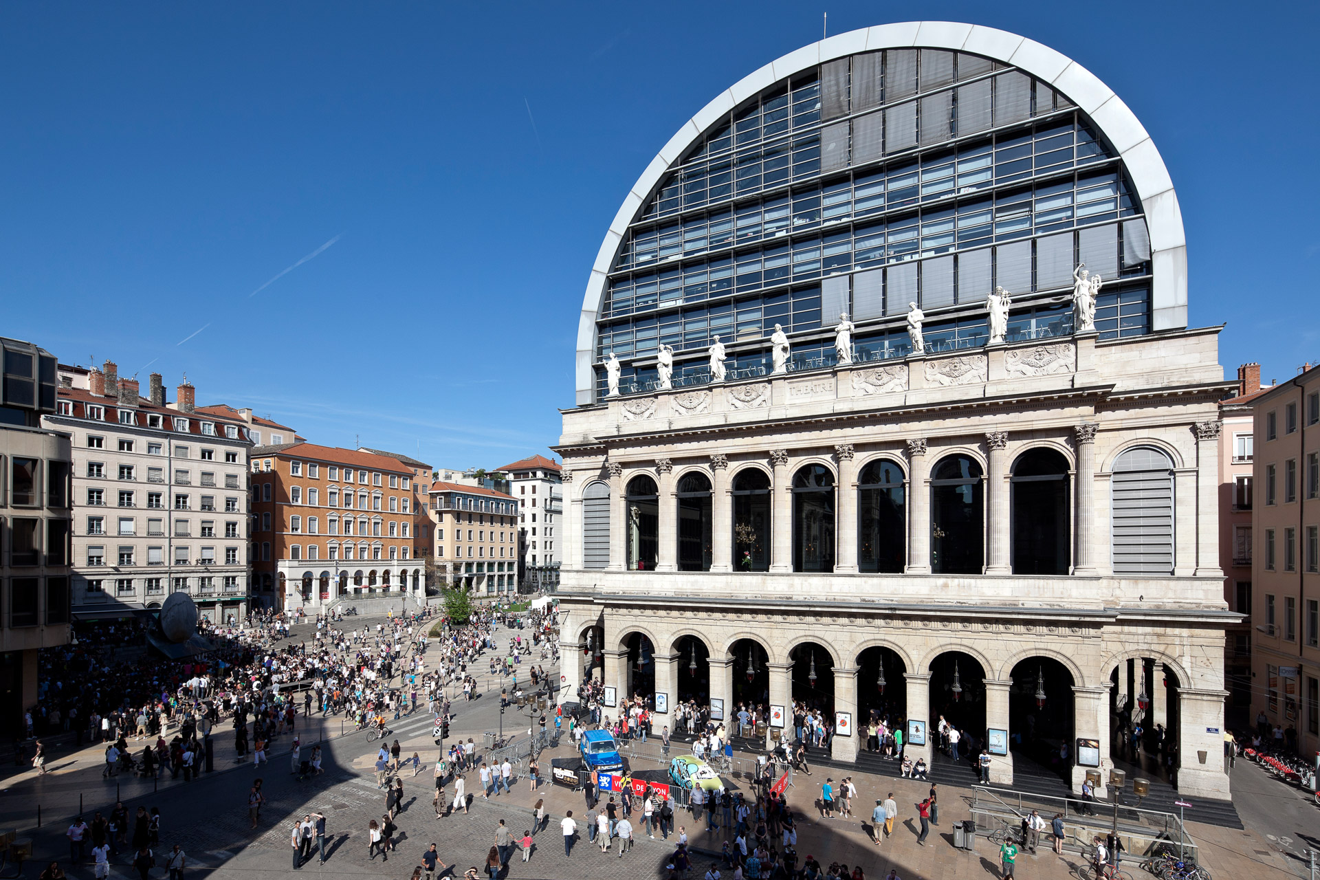 Lyon Opera National House © www.b-rob.com