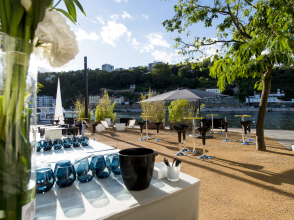 Terrace of the Embarcad&egrave;re &copy;L'Embarcad&egrave;re
